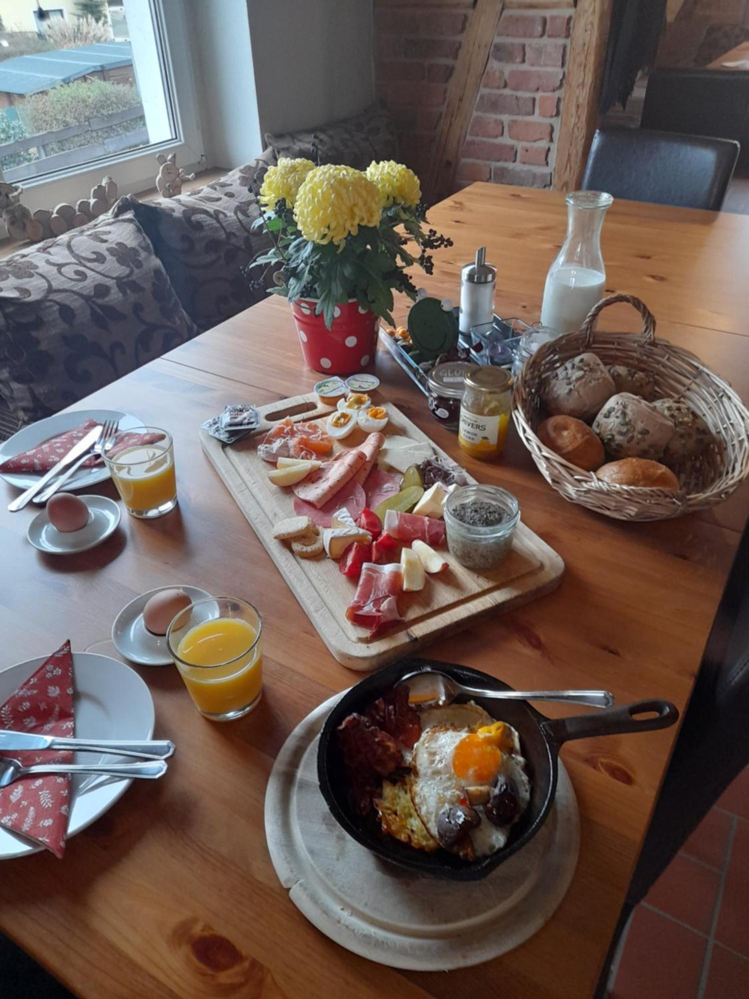 Ferienwohnungen Im Vogtland Heinsdorfergrund Rum bild